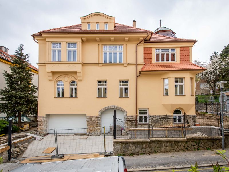 Výnimočná mestská vila Zrínskeho, Bratislava